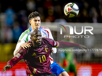 Italy midfielder Sandro Tonali and Belgium forward Romelu Lukaku play during the match between Belgium and Italy at the King Baudouin Stadiu...