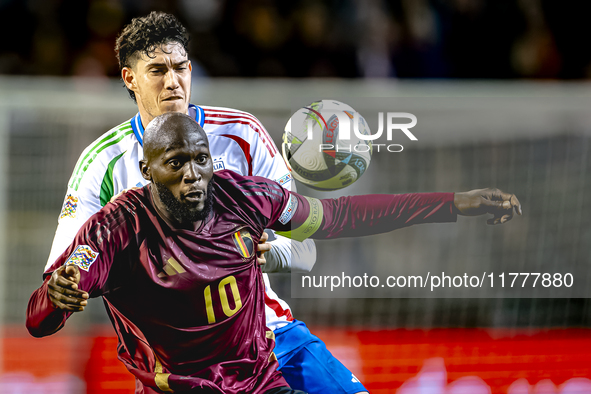 Italy midfielder Sandro Tonali and Belgium forward Romelu Lukaku play during the match between Belgium and Italy at the King Baudouin Stadiu...