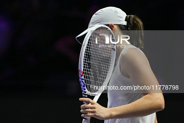 RIYADH, SAUDI ARABIA - NOVEMBER 05: Iga Swiatek of Poland during her match against Coco Gauff of USA, on day 4 of the 2024 WTA Finals, part...