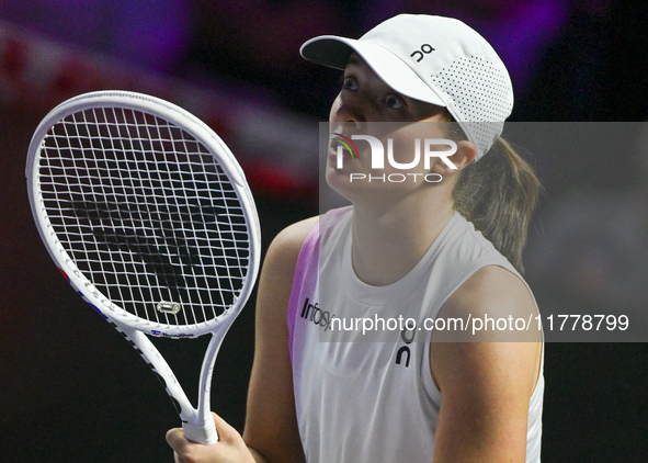 RIYADH, SAUDI ARABIA - NOVEMBER 05: Iga Swiatek of Poland during her match against Coco Gauff of USA, on day 4 of the 2024 WTA Finals, part...