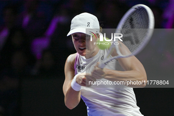 RIYADH, SAUDI ARABIA - NOVEMBER 05: Iga Swiatek of Poland during her match against Coco Gauff of USA, on day 4 of the 2024 WTA Finals, part...