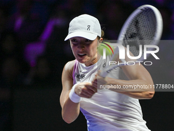 RIYADH, SAUDI ARABIA - NOVEMBER 05: Iga Swiatek of Poland during her match against Coco Gauff of USA, on day 4 of the 2024 WTA Finals, part...