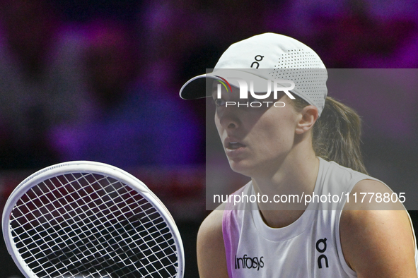 RIYADH, SAUDI ARABIA - NOVEMBER 05: Iga Swiatek of Poland during her match against Coco Gauff of USA, on day 4 of the 2024 WTA Finals, part...