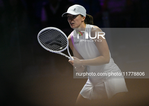 RIYADH, SAUDI ARABIA - NOVEMBER 05: Iga Swiatek of Poland during her match against Coco Gauff of USA, on day 4 of the 2024 WTA Finals, part...