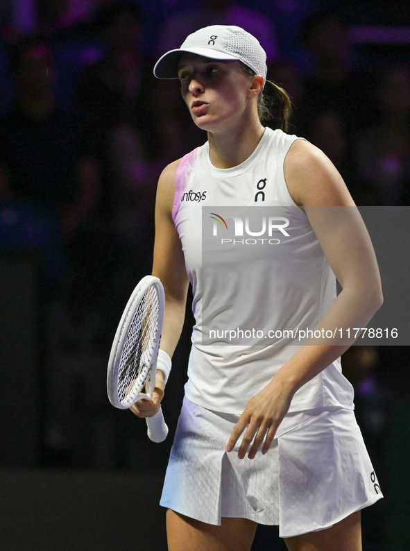 RIYADH, SAUDI ARABIA - NOVEMBER 05: Iga Swiatek of Poland during her match against Coco Gauff of USA, on day 4 of the 2024 WTA Finals, part...