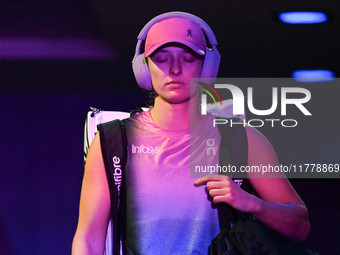 RIYADH, SAUDI ARABIA - NOVEMBER 07: Iga Swiatek of Poland seen before her match against Daria Kasatkina, on Day 6 of the 2024 WTA Finals, pa...