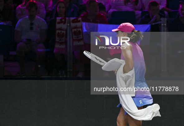 RIYADH, SAUDI ARABIA - NOVEMBER 07: Iga Swiatek of Poland during her match against Daria Kasatkina, on Day 6 of the 2024 WTA Finals, part of...