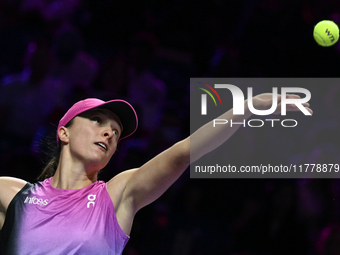 RIYADH, SAUDI ARABIA - NOVEMBER 07: Iga Swiatek of Poland during her match against Daria Kasatkina, on Day 6 of the 2024 WTA Finals, part of...