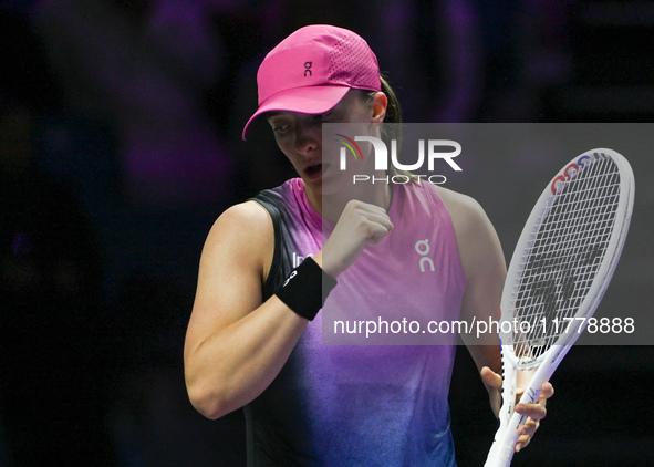 RIYADH, SAUDI ARABIA - NOVEMBER 07: Iga Swiatek of Poland during her match against Daria Kasatkina, on Day 6 of the 2024 WTA Finals, part of...