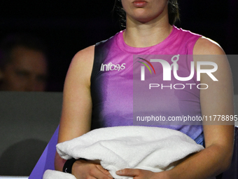 RIYADH, SAUDI ARABIA - NOVEMBER 07: Iga Swiatek of Poland during her match against Daria Kasatkina, on Day 6 of the 2024 WTA Finals, part of...