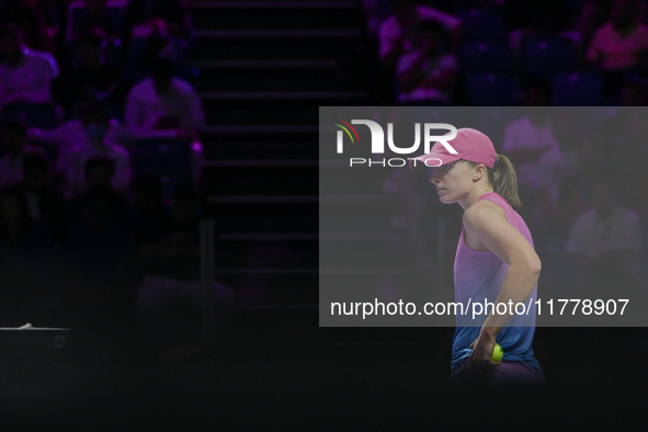 RIYADH, SAUDI ARABIA - NOVEMBER 07: Iga Swiatek of Poland during her match against Daria Kasatkina, on Day 6 of the 2024 WTA Finals, part of...