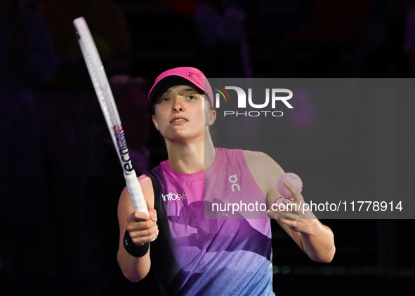 RIYADH, SAUDI ARABIA - NOVEMBER 07: Iga Swiatek of Poland celebrates after winning her match against Daria Kasatkina, on Day 6 of the 2024 W...