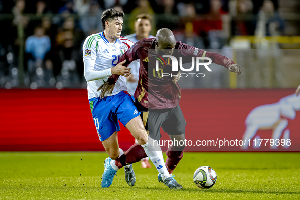 Italy defender Alessandro Bastoni and Belgium forward Romelu Lukaku play during the match between Belgium and Italy at the King Baudouin Sta...