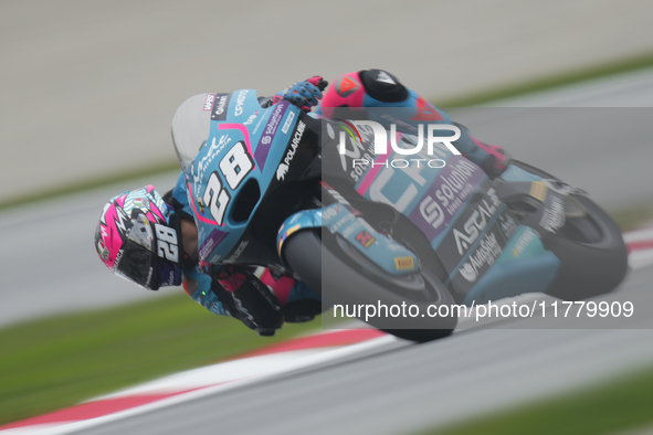 Izan Guevara (28) of Spain and Cfmoto Inde Aspar Team Kalex during the free practice of the Motul Solidarity Grand Prix of Barcelona at Rica...