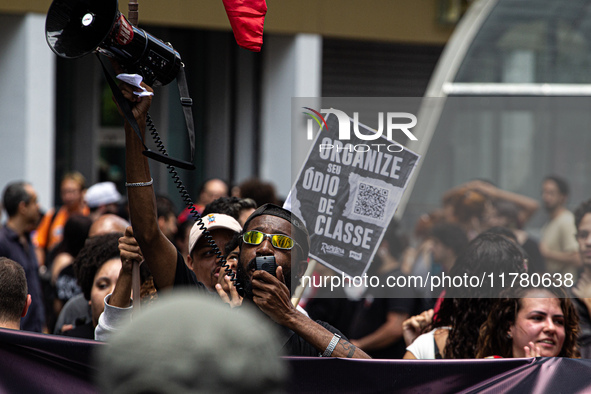 A protest calls for the end of the 6x1 work schedule on Avenida Paulista in the central region of Sao Paulo, Brazil, on November 15. 