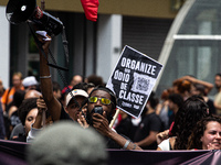 A protest calls for the end of the 6x1 work schedule on Avenida Paulista in the central region of Sao Paulo, Brazil, on November 15. (