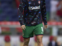 Bruno Fernandes of Portugal warms up before the UEFA Nations League 2024/25 League A Group A1 match between Portugal and Poland at Estadio D...