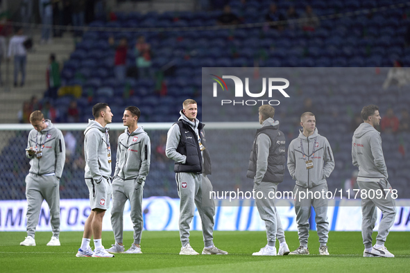 Players of Poland look on before the UEFA Nations League 2024/25 League A Group A1 match between Portugal and Poland at Estadio Do Dragao in...