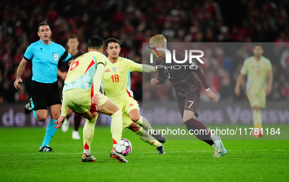 Albert Groenbaek of Denmark  controls the ball during the Nations League Round 5 match between Denmark against Spain at Parken, Copenhagen,...