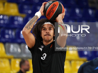 Tyson Ward plays during the match between FC Barcelona and Paris Basketball, corresponding to week 10 of the Turkish Airlines Euroleague, at...