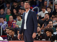 Tiago Splitter coaches during the match between FC Barcelona and Paris Basketball, corresponding to week 10 of the Turkish Airlines Euroleag...