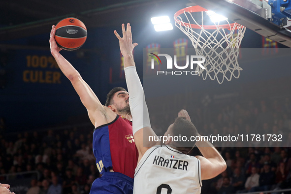 Tomas Satoransky and Leon Kratzer play during the match between FC Barcelona and Paris Basketball, corresponding to week 10 of the Turkish A...