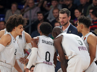 Tiago Splitter coaches during the match between FC Barcelona and Paris Basketball, corresponding to week 10 of the Turkish Airlines Euroleag...