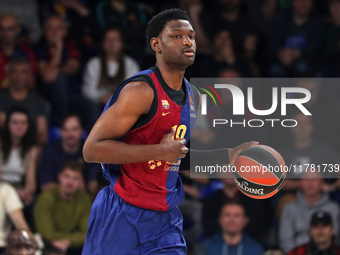 Chimezie Metu plays during the match between FC Barcelona and Paris Basketball, corresponding to week 10 of the Turkish Airlines Euroleague,...