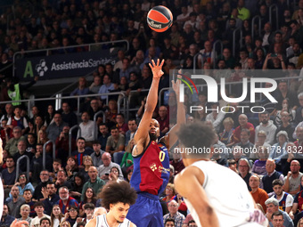 Kevin Punter plays during the match between FC Barcelona and Baskonia Vitoria-Gasteiz, corresponding to week 8 of the Turkish Airlines Eurol...