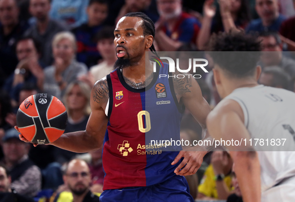 Kevin Punter plays during the match between FC Barcelona and Baskonia Vitoria-Gasteiz, corresponding to week 8 of the Turkish Airlines Eurol...