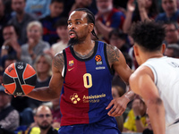 Kevin Punter plays during the match between FC Barcelona and Baskonia Vitoria-Gasteiz, corresponding to week 8 of the Turkish Airlines Eurol...