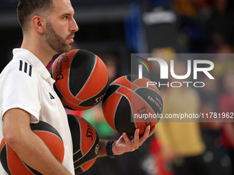 The official ball of the Euroleague is used during the match between FC Barcelona and Paris Basketball, corresponding to week 10 of the Turk...