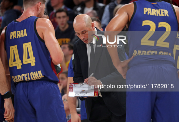 Joan Penarroya coaches during the match between FC Barcelona and Paris Basketball, corresponding to week 10 of the Turkish Airlines Euroleag...