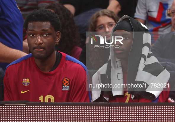 Chimezie Metu and Dame Sarr participate in the match between FC Barcelona and Paris Basketball, corresponding to week 10 of the Turkish Airl...