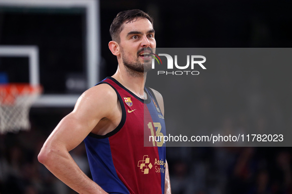 Tomas Satoransky plays during the match between FC Barcelona and Paris Basketball, corresponding to week 10 of the Turkish Airlines Euroleag...