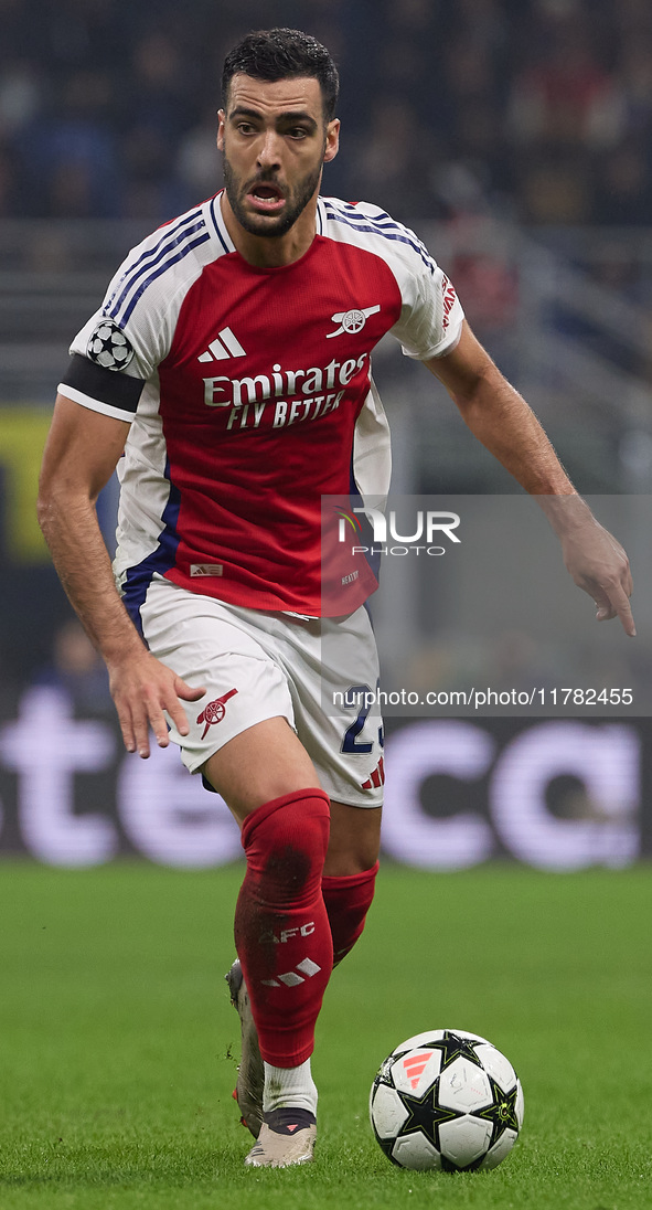 Mikel Merino of Arsenal plays during the UEFA Champions League 2024/25 League Phase MD4 match between FC Internazionale Milano and Arsenal F...