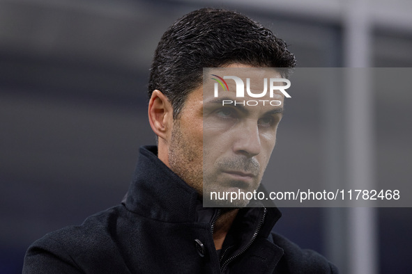 Mikel Arteta, Head Coach of Arsenal, looks on during the UEFA Champions League 2024/25 League Phase MD4 match between FC Internazionale Mila...