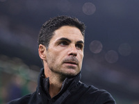 Mikel Arteta, Head Coach of Arsenal, looks on during the UEFA Champions League 2024/25 League Phase MD4 match between FC Internazionale Mila...