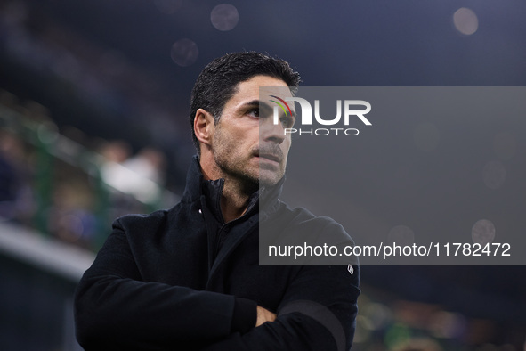 Mikel Arteta, Head Coach of Arsenal, looks on during the UEFA Champions League 2024/25 League Phase MD4 match between FC Internazionale Mila...