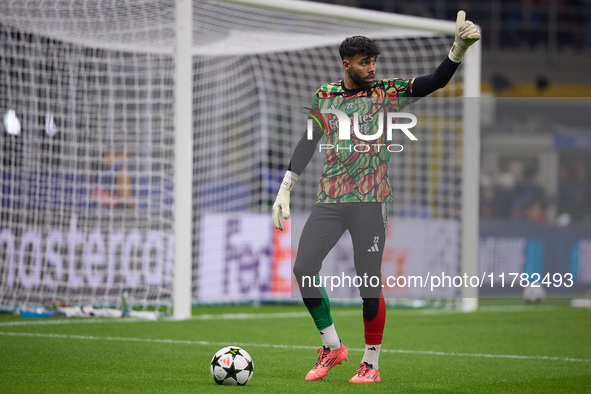 David Raya of Arsenal warms up before the UEFA Champions League 2024/25 League Phase MD4 match between FC Internazionale Milano and Arsenal...