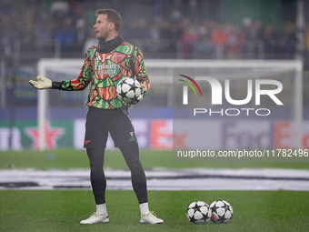 Neto of Arsenal warms up before the UEFA Champions League 2024/25 League Phase MD4 match between FC Internazionale Milano and Arsenal FC at...