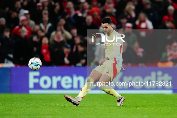 Daniel Vivian of Spain  controls the ball during the Nations League Round 5 match between Denmark against Spain at Parken, Copenhagen, Denma...