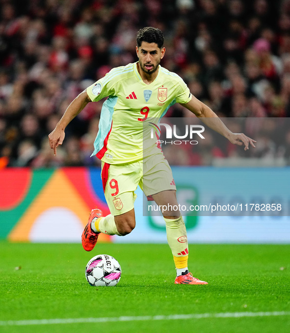 Ayoze Perez of Spain  controls the ball during the Nations League Round 5 match between Denmark against Spain at Parken, Copenhagen, Denmark...