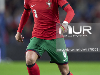 Bruno Fernandes of Portugal is in action during the UEFA Nations League 2024/25 League A Group A1 match between Portugal and Poland at Estad...