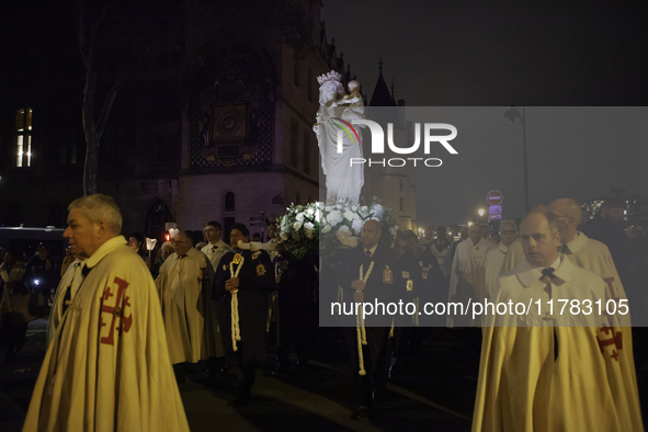 The procession of the Virgin Mary statue took place in Paris, France, on November 15, 2024. The return of the Virgin and Child starts with a...