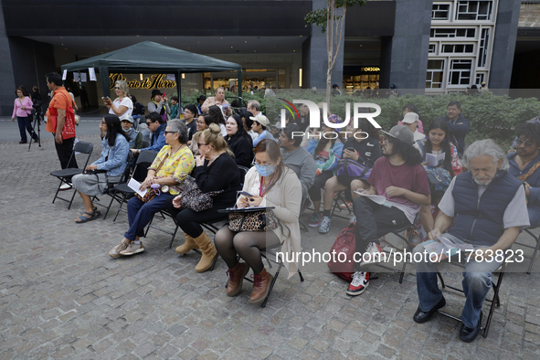 Residents of the town of Xoco in Coyoacan, Mexico City, protest outside the Mitikah shopping mall in Mexico City, Mexico, on November 16, 20...