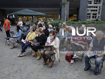 Residents of the town of Xoco in Coyoacan, Mexico City, protest outside the Mitikah shopping mall in Mexico City, Mexico, on November 16, 20...