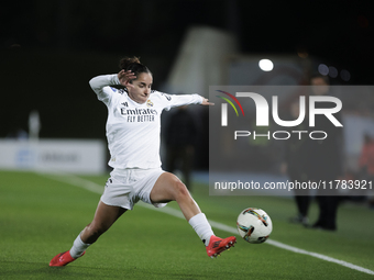 Oihane Hernandez of Real Madrid is in action during the LIGA F match between Real Madrid and FC Barcelona at Alfredo Di Stefano stadium in M...