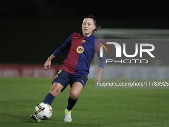 Claudia Pina of FC Barcelona plays during the LIGA F match between Real Madrid and FC Barcelona at Alfredo Di Stefano stadium in Madrid, Spa...