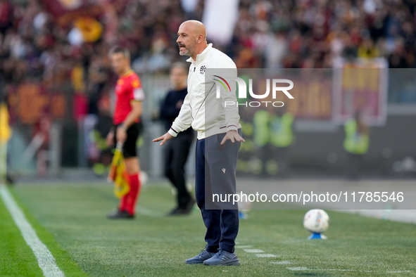 Vincenzo Italiano head coach of Bologna FC gestures during the Serie A Enilive match between AS Roma and Bologna FC at Stadio Olimpico on No...